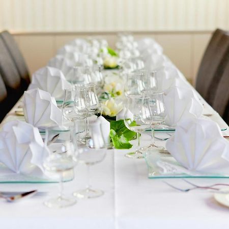 Hotel Klinkner Еммельсгаузен Екстер'єр фото